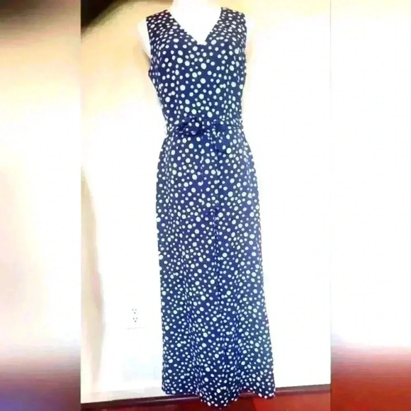 NWT karl Lagerfeld paris polka dots jumpsuit, Size 6.